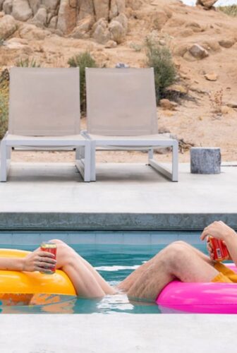 فيلم Palm Springs 2020 بالم سبرينغز 2020 مترجم