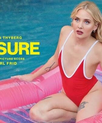 فيلم الدراما Pleasure 2021 مترجم متعة