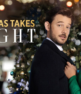 فيلم Christmas Takes Flight 2021 مترجم