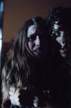 فيلم The Devil Lives Here 2015 مترجم