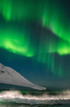 فيلم Under an Arctic Sky 2017 مترجم