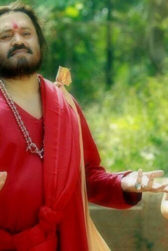 فيلم Rudra Simhasanam 2015 مترجم