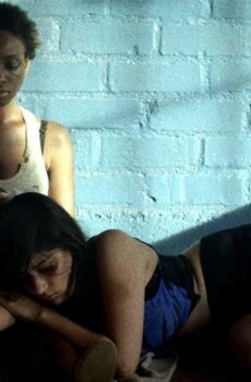 فيلم Trafficked 2017 مترجم