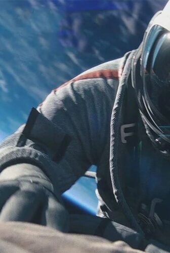 فيلم Spacewalk 2017 مترجم