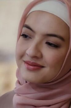 فيلم Surga Yang Tak Dirindukan 2 2017 مترجم