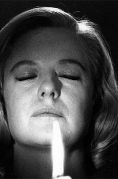 فيلم Seance On A Wet Afternoon 1964 مترجم
