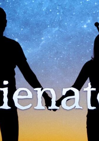 فيلم Alienated 2019 مترجم